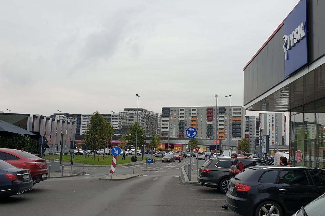 Iosia Apartment 203 Oradea Eksteriør billede