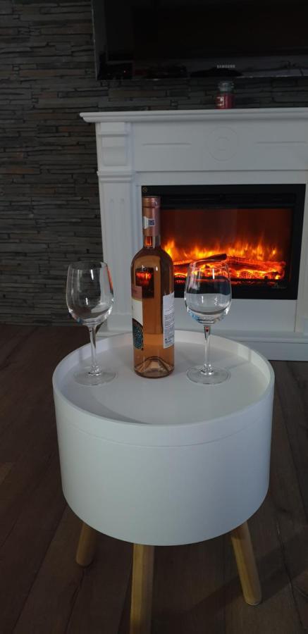 Iosia Apartment 203 Oradea Eksteriør billede